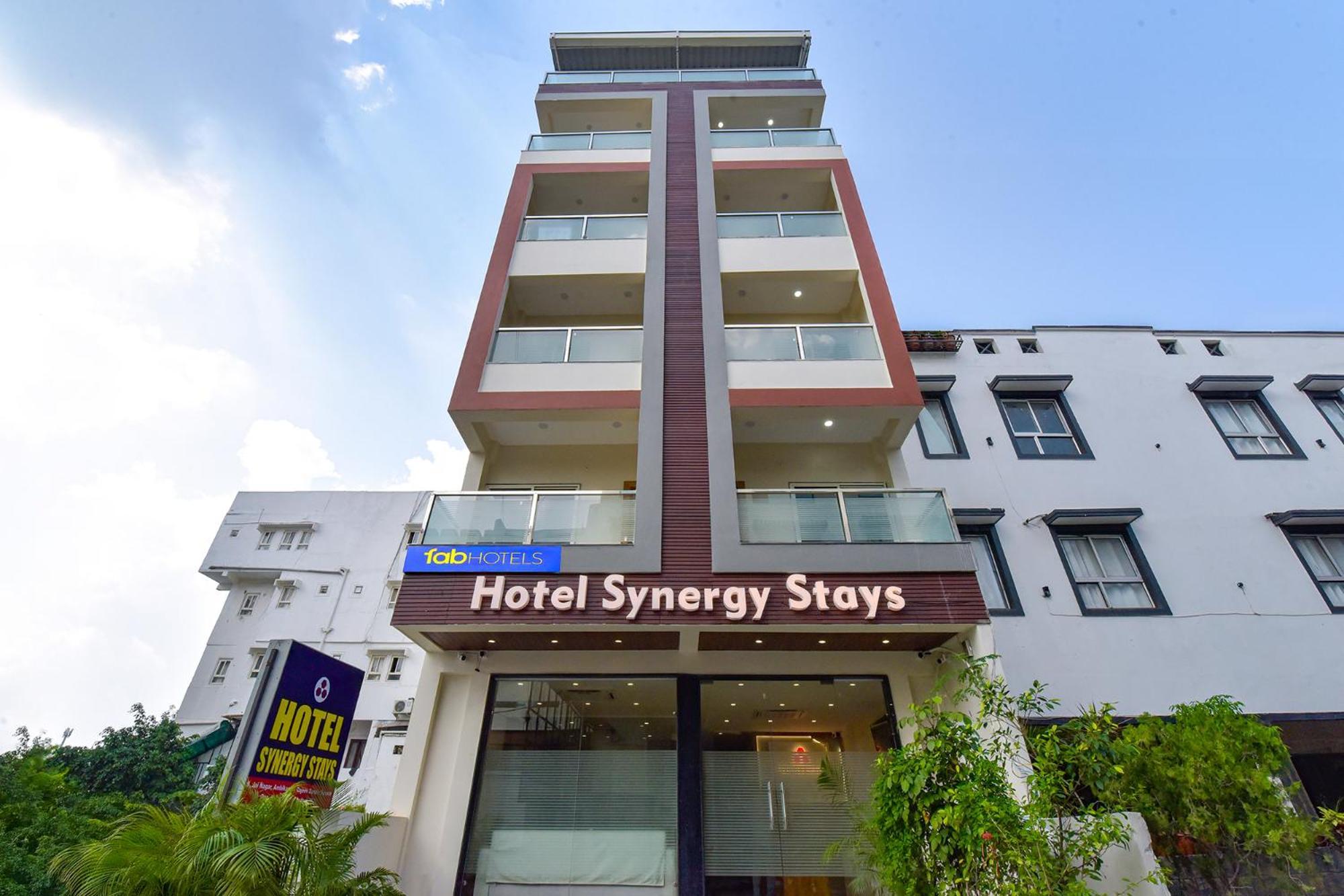 Fabhotel Synergy Stays Индаур Экстерьер фото